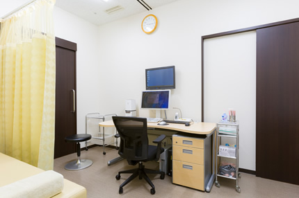 新浦安医院 診察室1の写真
